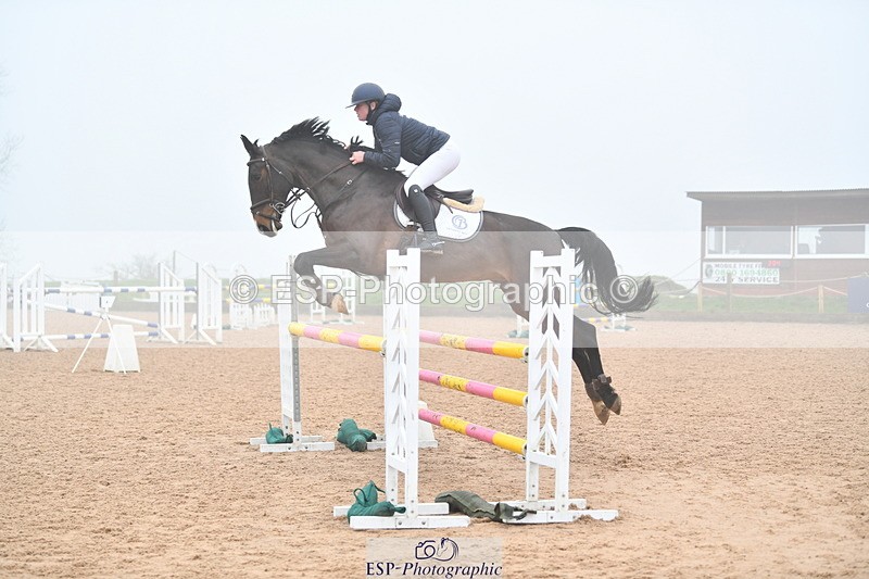 240214A-123904-00491 - Cls 4 Newcomers and 1.10m Open