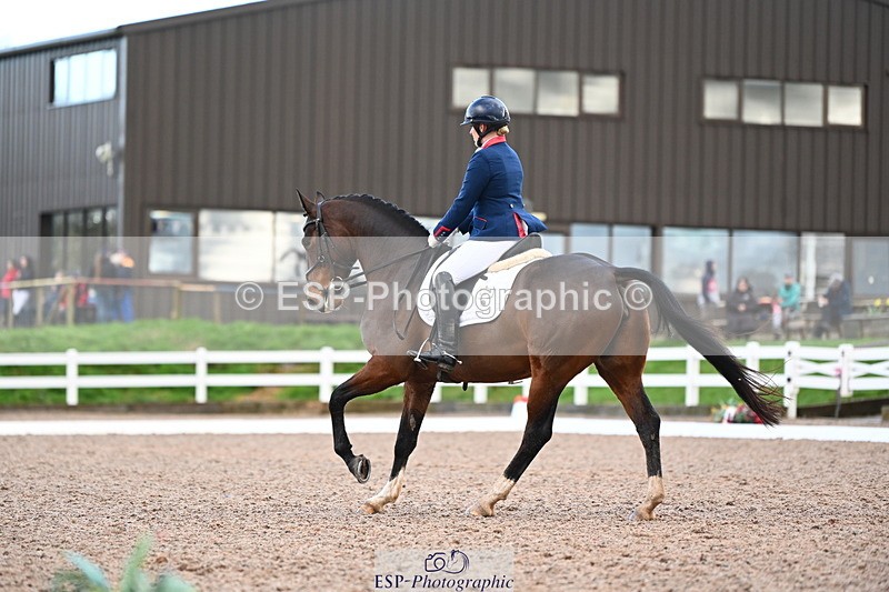 240218A-105107-06222 - 207-Charlotte.Dicker-Time.to.Fly.II