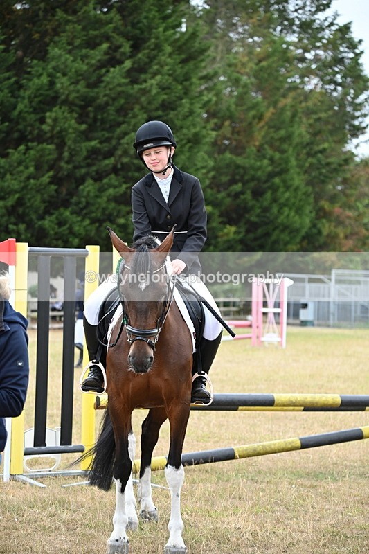WJ6_0452 - Class 13 Novice Jumping 60cm