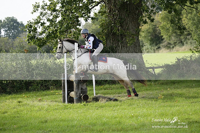  WWHT 171021 3036 - Intermediate (0.90m)  17/10/21