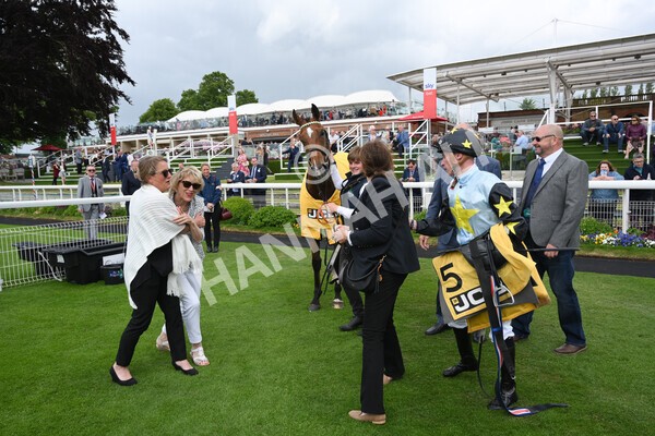 yr11062022r3-42 - Race 3 2.35pm The JCB Stakes