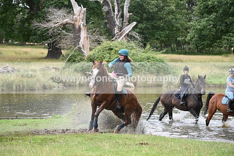 WJ7_3479 - Time at Water 12:15 to 12:50