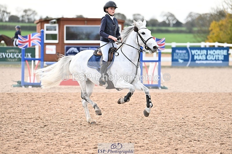 241117X-100335-03561 - Cls 09s Pony intro 90cm