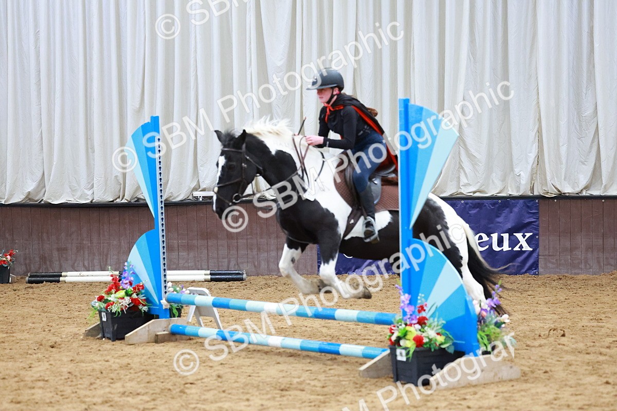 SBM_001535 - Class 3 - Horse & Hound (60cm)