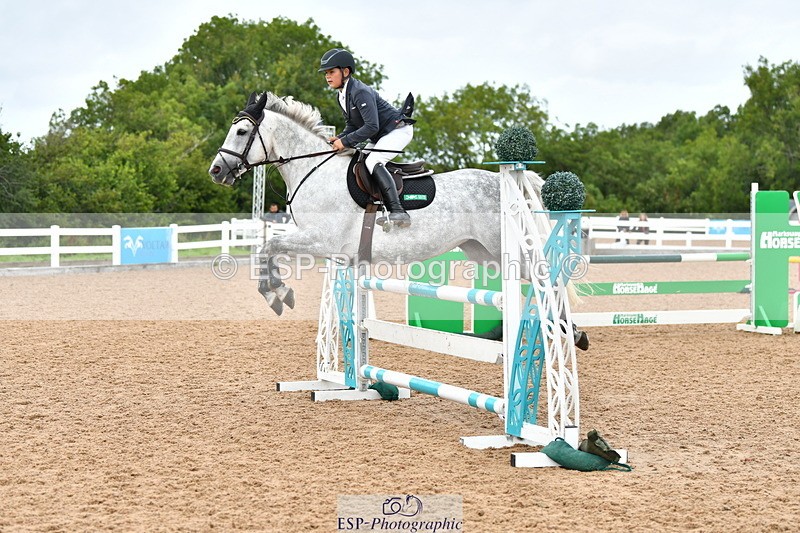 230819A-121013-00465 - Cls 25 Pony Newcomers & 1m Open