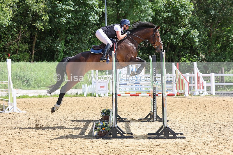 3E7A7497 - Class 8: Senior Newcomers/1.10m open