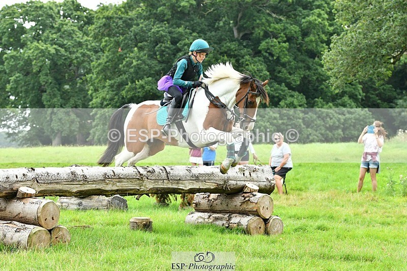 230817-144331-01357 - Theo's 2nd Group - XC