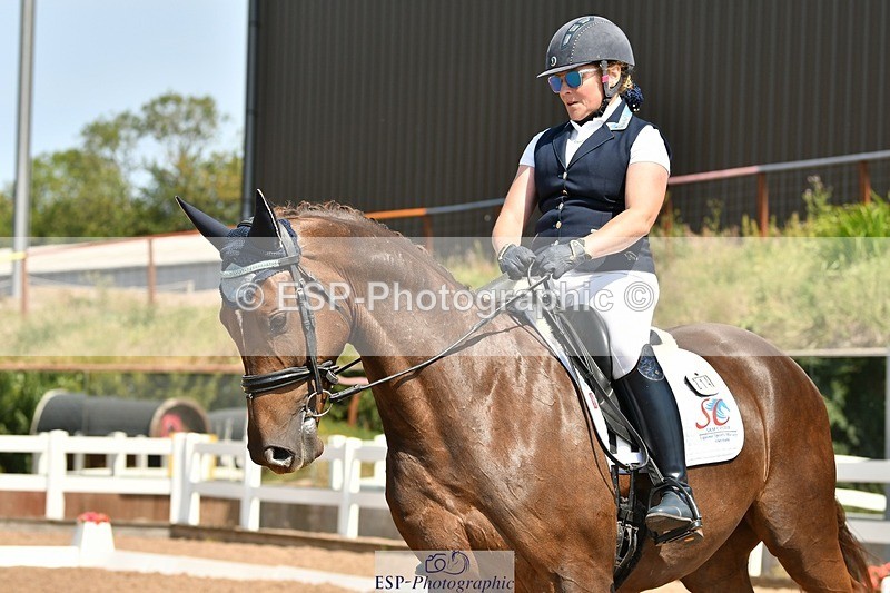 250817-130356-09823 - 214-Verity.PerryVogue