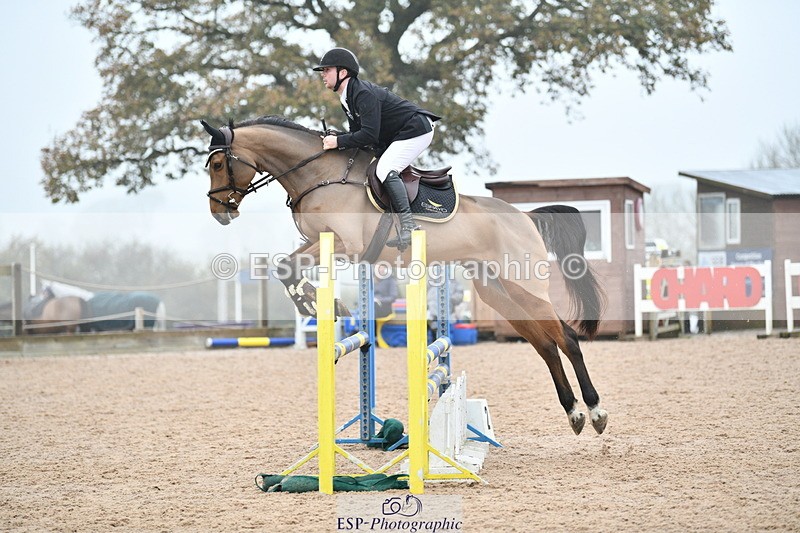 241102A-114142-04375 - SAT Cls 9 British Novice and 90cm Open