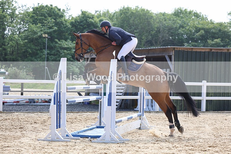 3E7A1200 - Class 14: Senior 1.15m Open