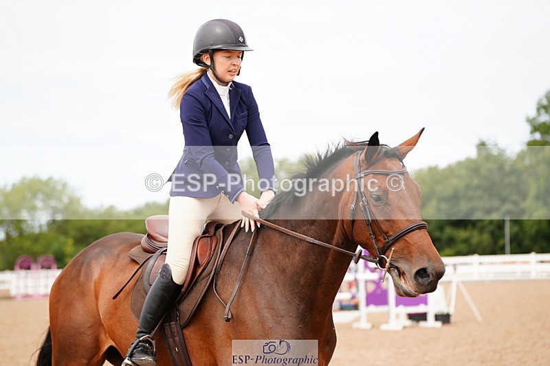 240803A-142108-08464 - Cls 38 1.05m Amateur Qualifier