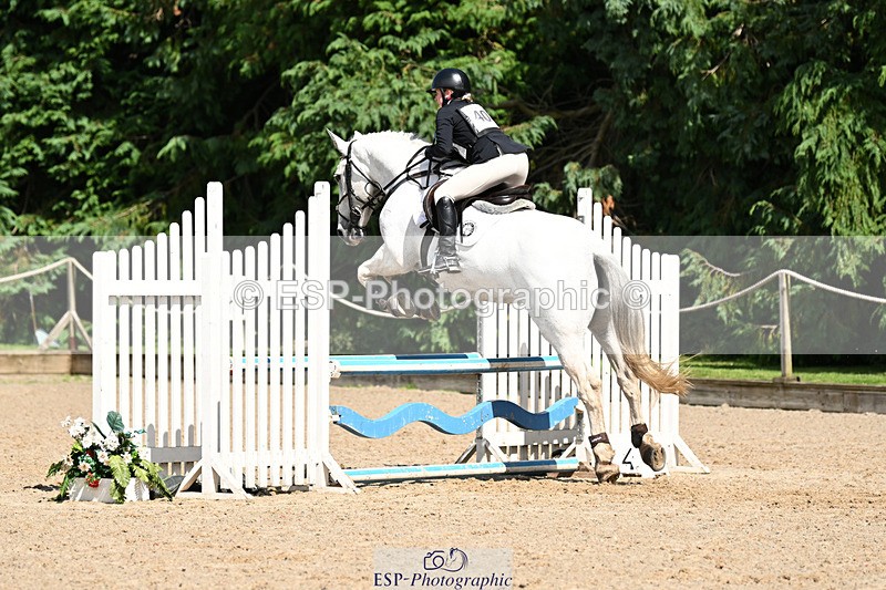 240824X-133928-29032 - 80cm Round 2 13.30 to 14.30