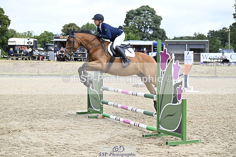 250830A-101048-05502 - Cls 21 British Novice and 90cm Open