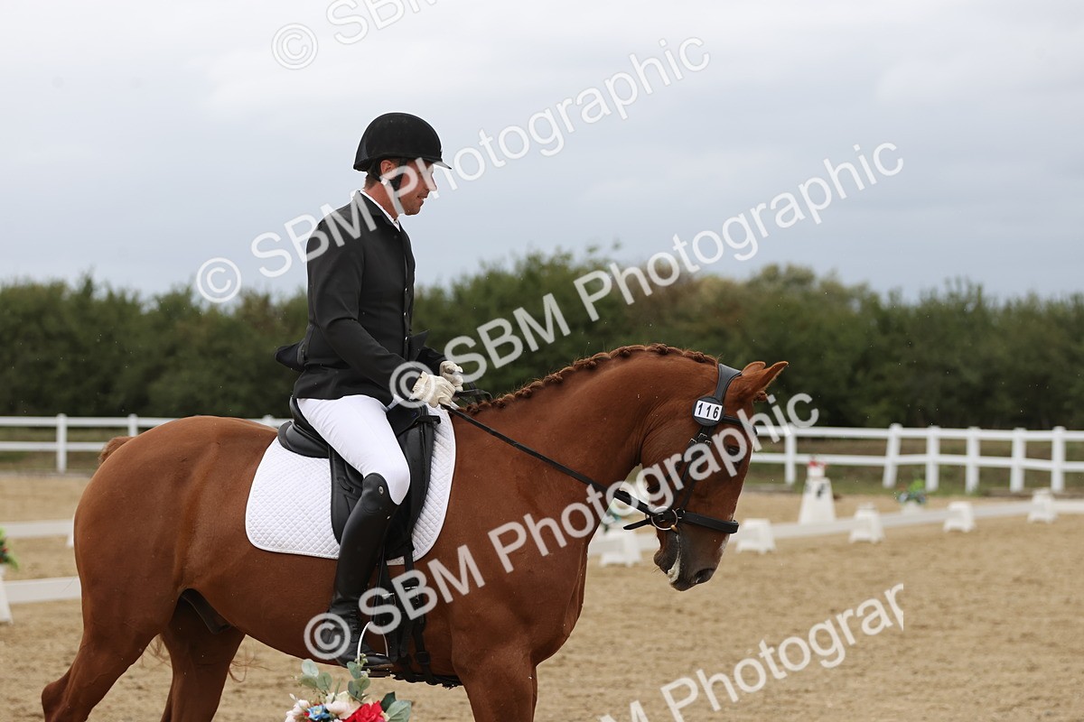 SBM_004297 - Class 9 - Novice 3 Champs
