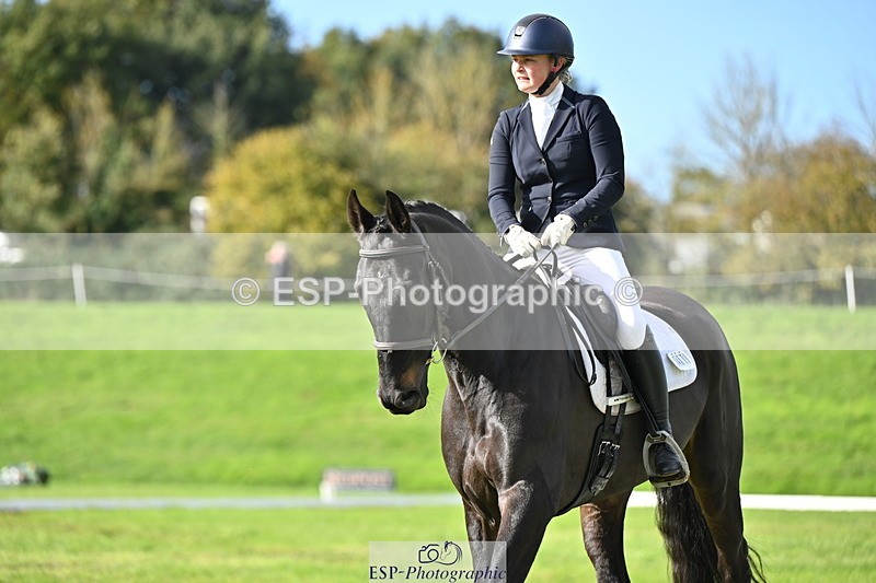 251024A-120737-09510 - F-468-Tabitha.Stephenson