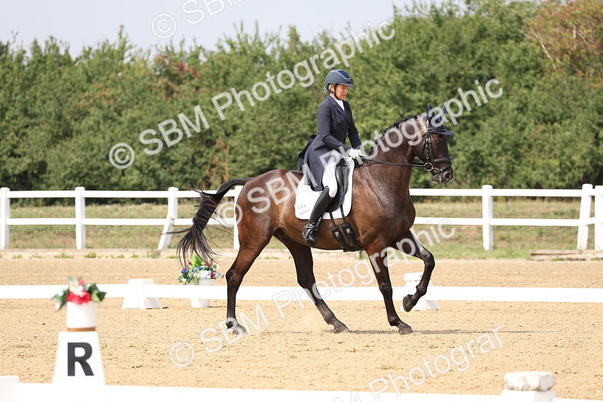 SBM_007302 - Class 9 - FEI INT I - 13.37-14.33