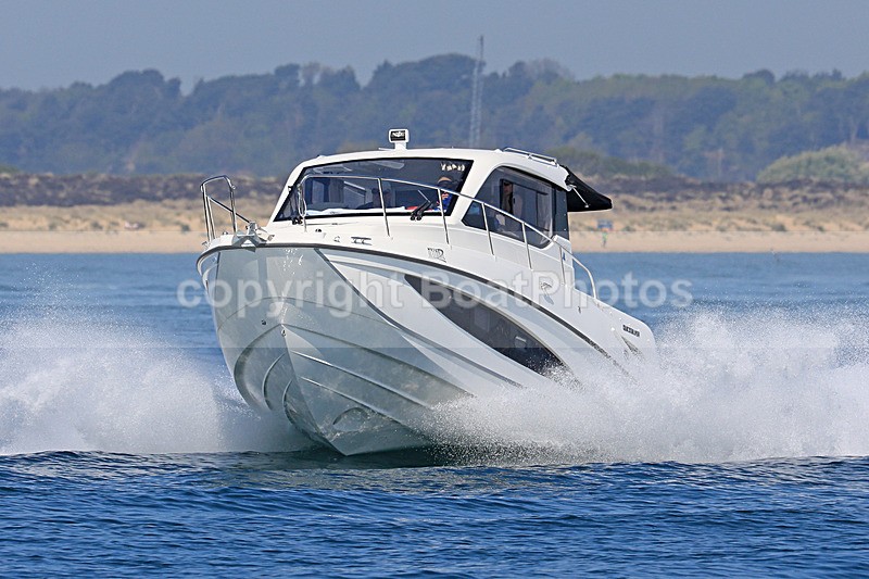 180506 MYTHRIL - QUICKSILVER 855 WEEKEND 1Y3A8255 - Motorboats - Hardtop