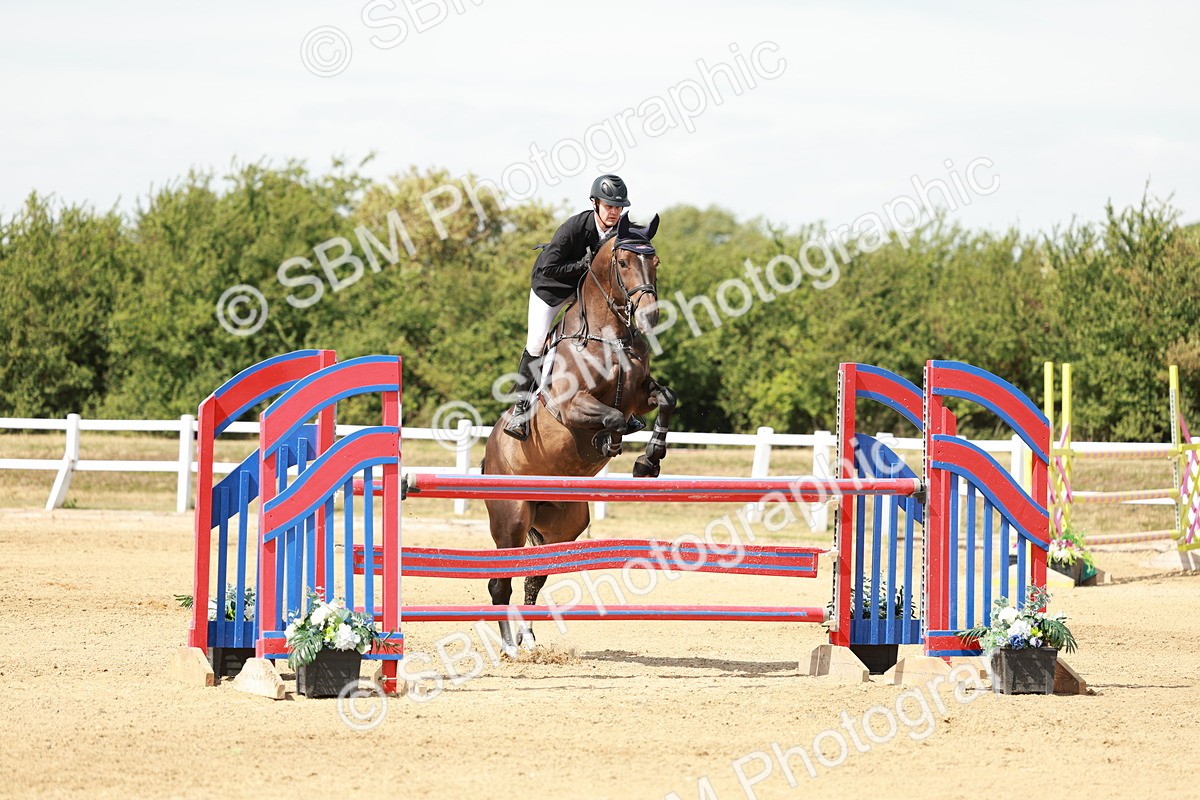 SBM_007971 - Class 4 - Senior Foxhunter - 1.20m Open