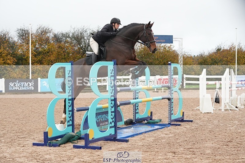 251107-131140-00883 - Cls 5 Newcomers and 1.10m Open