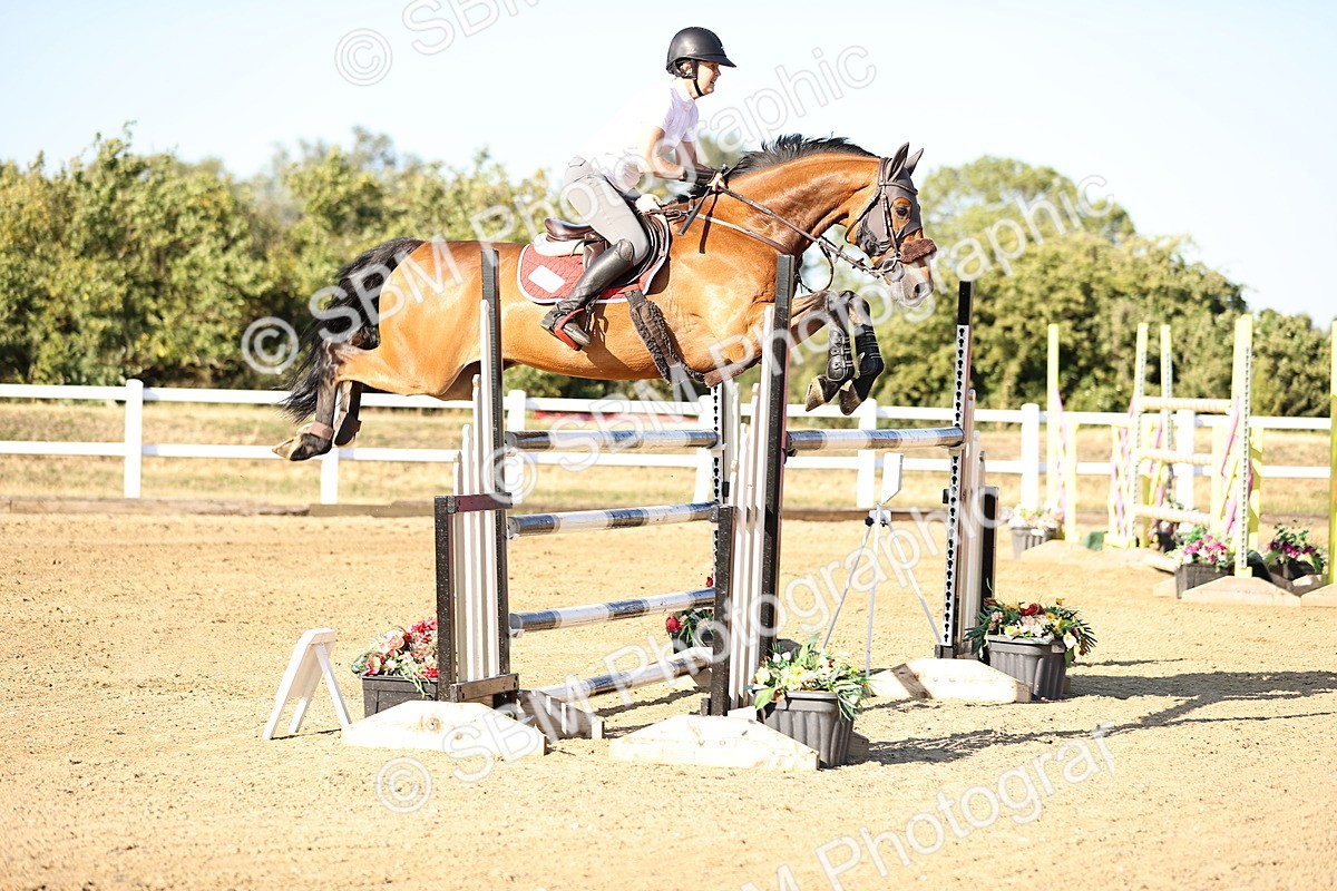 SBM_015920 - Class 18 - Senior 1.35m Open