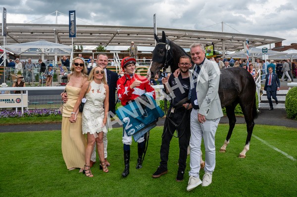 310525-Race 5-Frankies Dream-7941 - Race 5 3.50pm Reg Bond Always And Forever Handicap