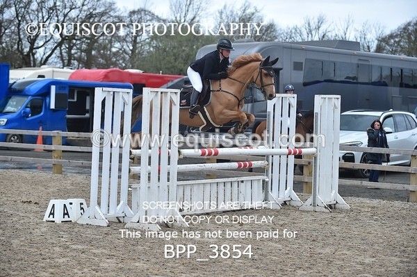BPP_3854 - CLASS 4 Senior Newcomers/ 1.10m Open
