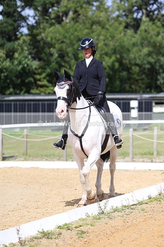 3E7A4050 - Class 9: Novice 6 Section B Championship