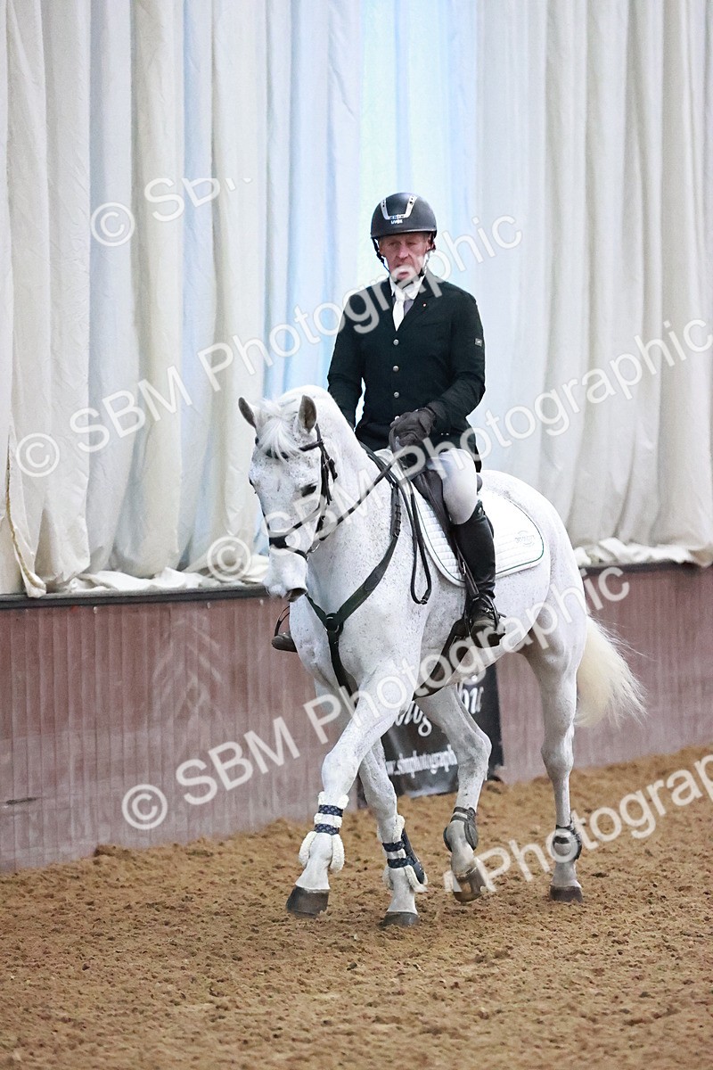 SBM_001572 - Class 5 - Senior Foxhunter 1.20m