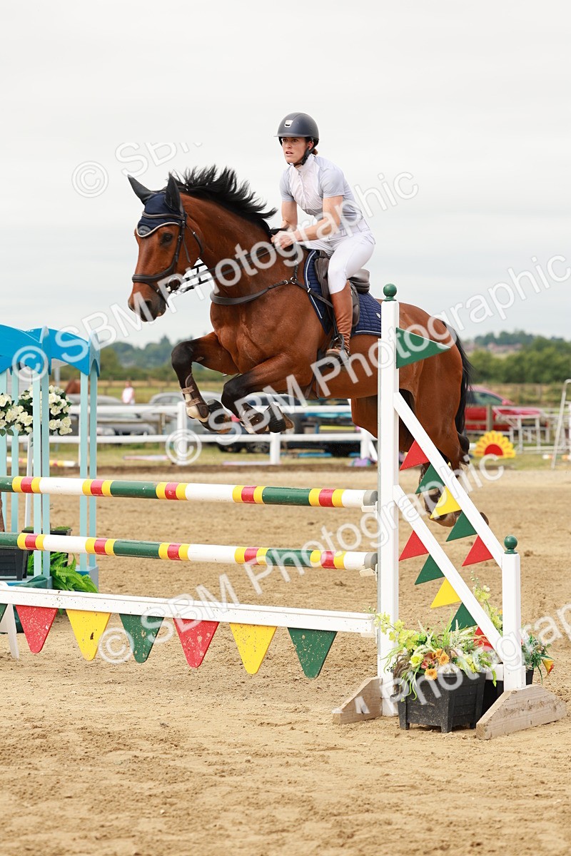 SBM_016844 - Class 20 - Senior Newcomers - 1.10m