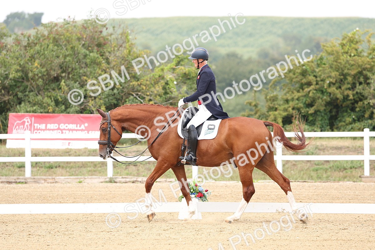 SBM_007434 - Class 9 - FEI INT I - 14.57-15.45