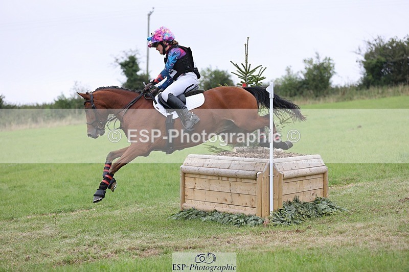 240831A-144925-04588 - 282-Tichy.Sanders-UBERTON.VAN.HET.DALHOF