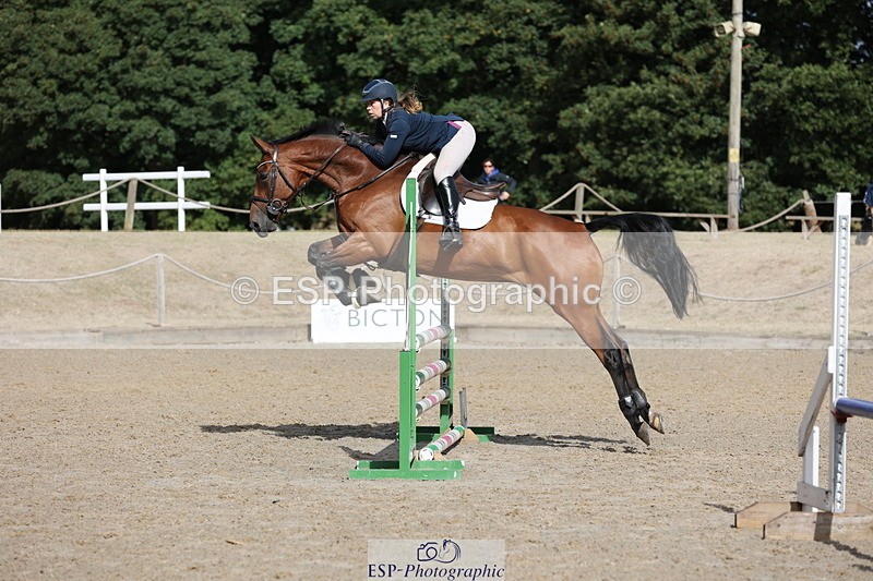 250829A-103005-01140 - Cls 7 British Novice and 90cm