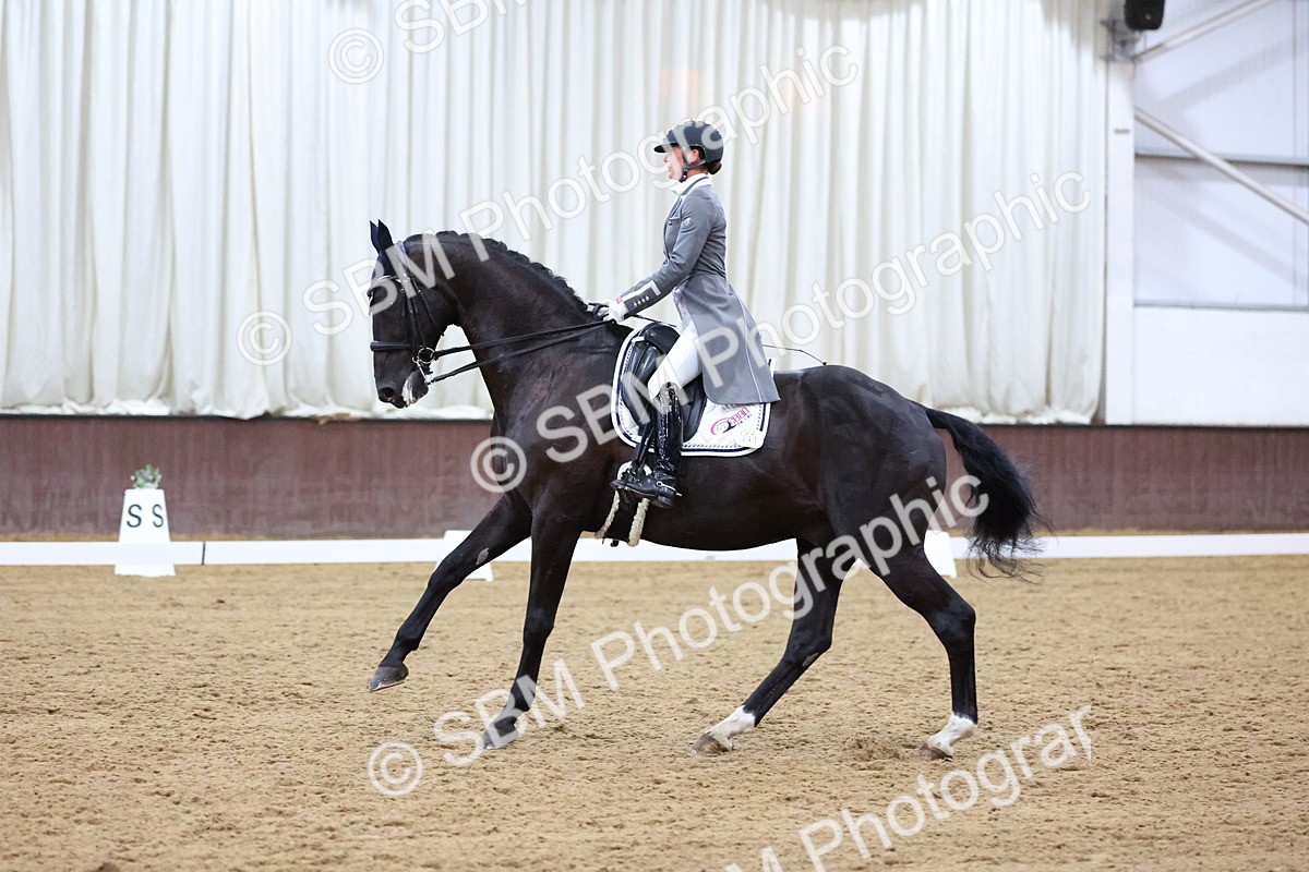 SBM_009543 - Class 14 - FEI Grand Prix - 19.27-20.27