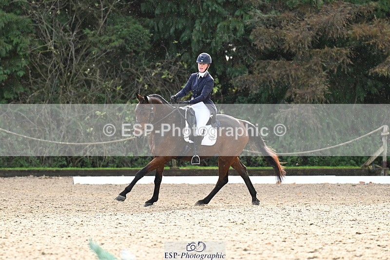 251023A-145659-05631 - B-158-Hannah.Hobhouse