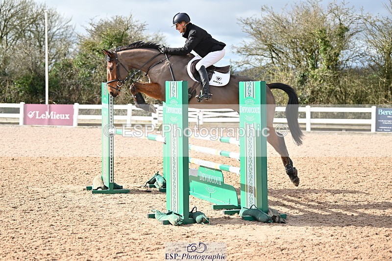 240224A-120523-03557 - Cls 11 Snr 1.05m and 1.10m Open