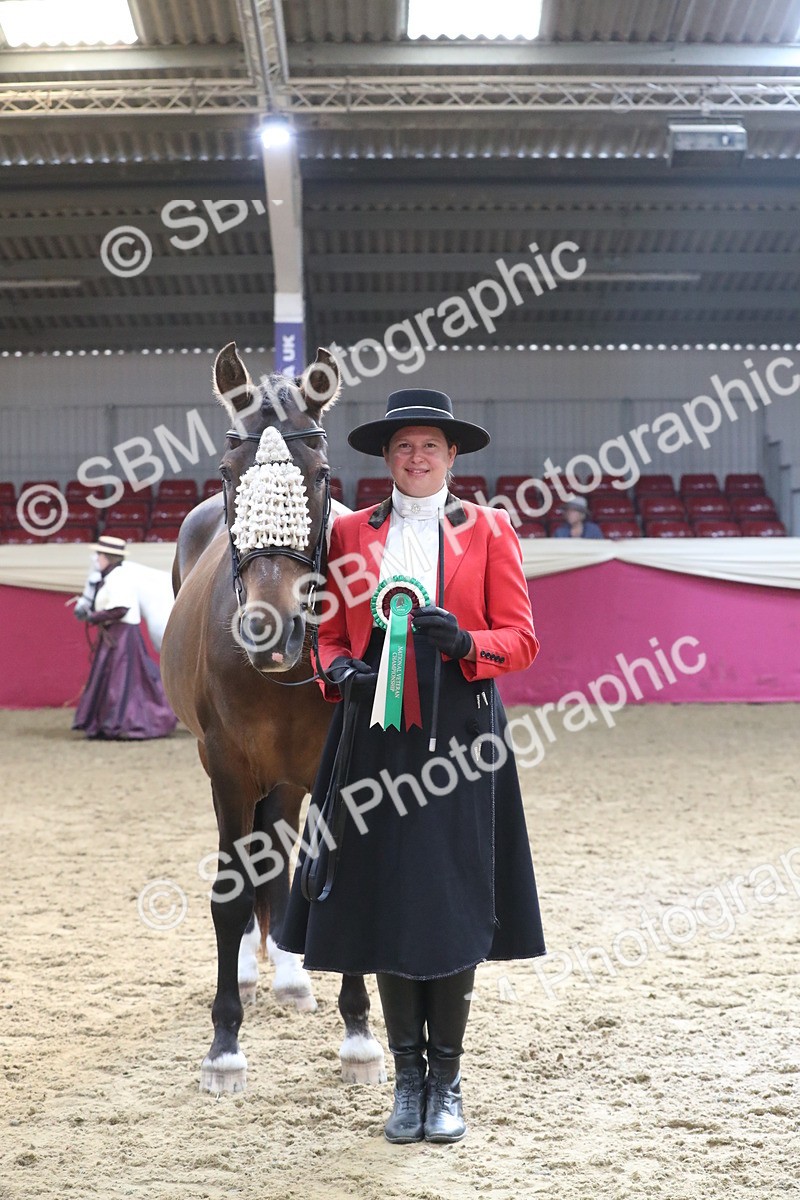 SBM_10842 - Class 103 IH Costume