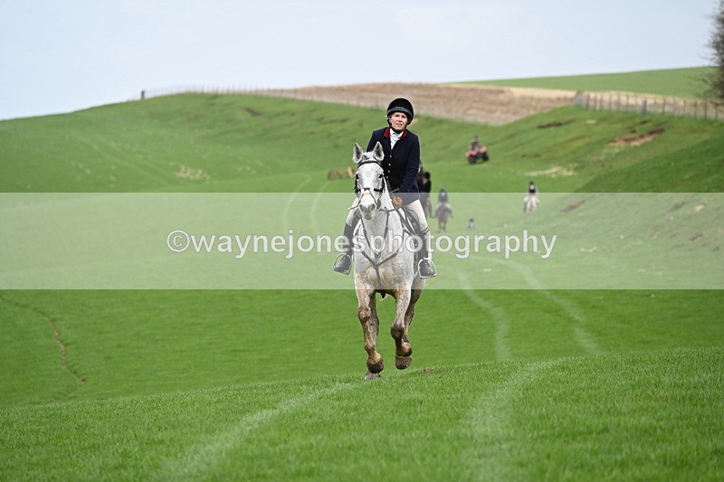 WJ6_9254 - Line Three