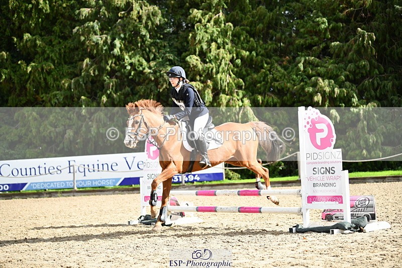 251004A-125214-01024 - Classes 6 & 7 60cm