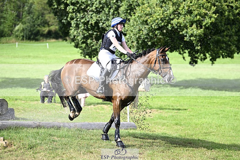 240804-180234-19181 - 755-Amber_Williams-THE_EMERALD_LILY