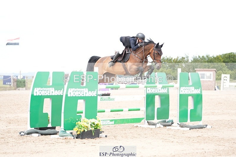 250801-110429-04847 - Cls 14 Snr Fox 1st Rnd