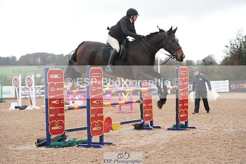 251107-140111-01307 - Cls 6 Foxhunter and 1.20m Open