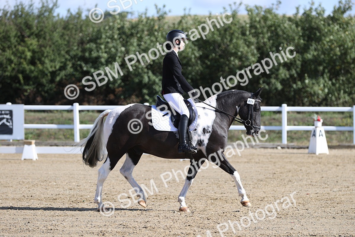 SBM_001144 - Class 2 - Intro 4 Champs - 9.44-10.38