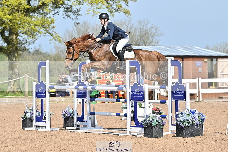 240509A-100916-00785 - Cls 8 Foxhunter