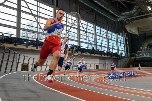 Age26SUN-810839 - Track Male Set One