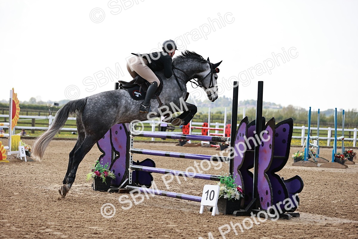  - Class 24 - Senior Newcomers - 1.10m