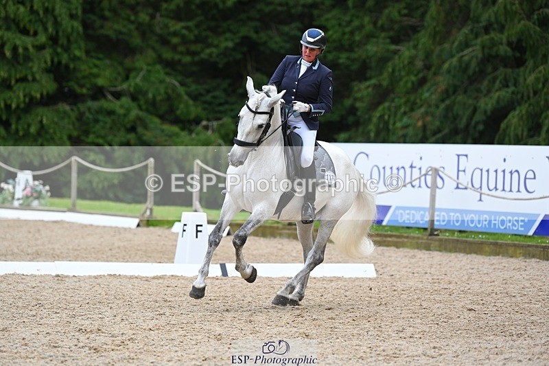 230813-173404-08698 - Cls 14 Medium Silver 16.45 to End