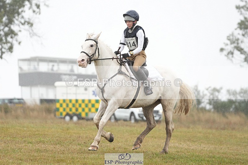 250830-143906-04163 - F-255-Janine.Paterson