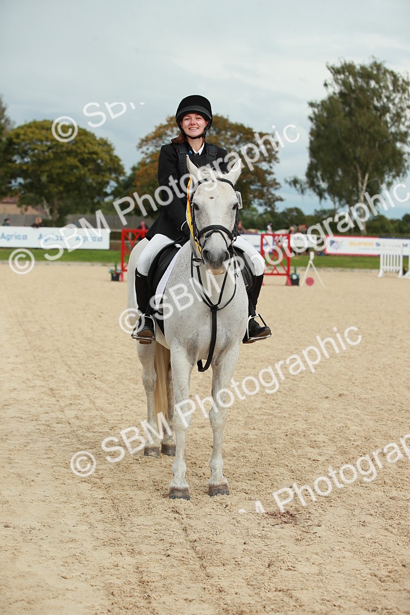 SBM_10272_J31 - Senior 75cm Championship - Michaela