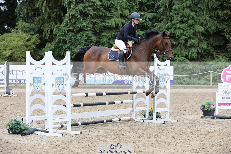 250705A-100658-13640 - Cls 33 Snr British Novice and 90cm Open