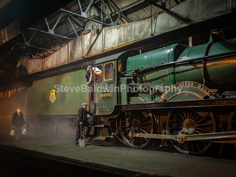 Burton Agnes Hall on Shed:153E - Industrial